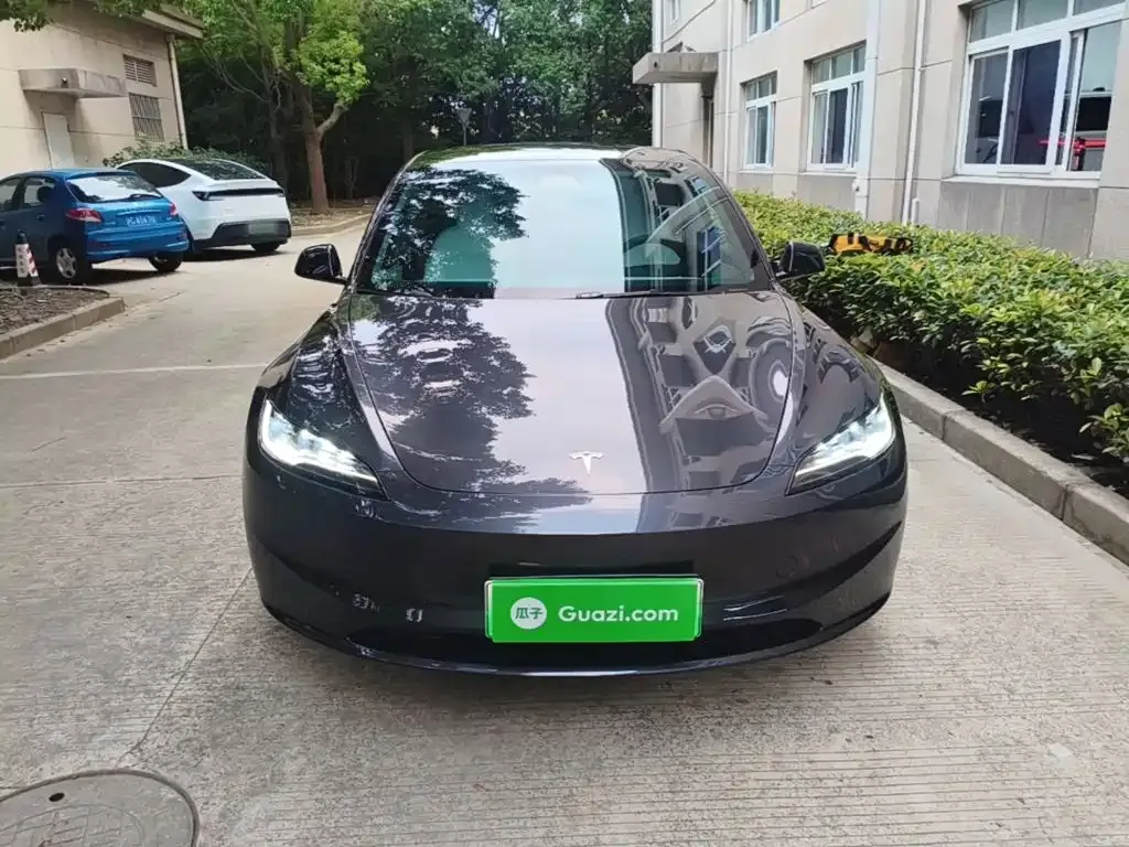 Tesla Model 3 — фото 5