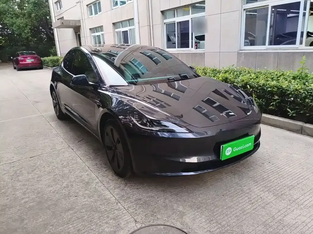 Tesla Model 3 — фото 2