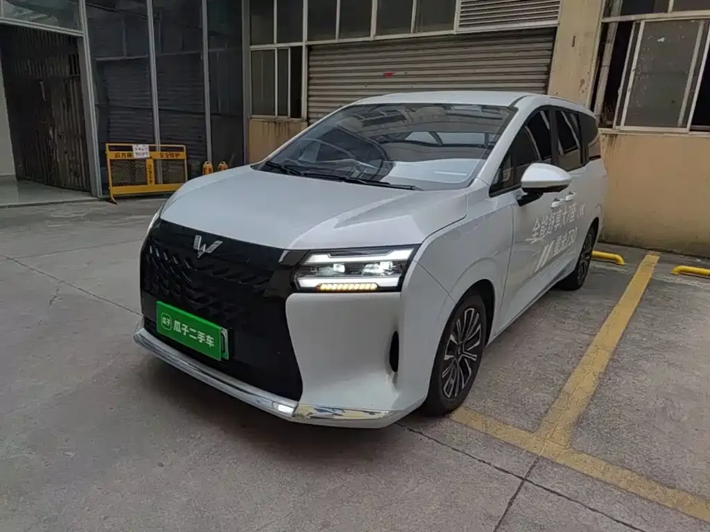 Wuling Xingguang 730 New Energy — фото 1