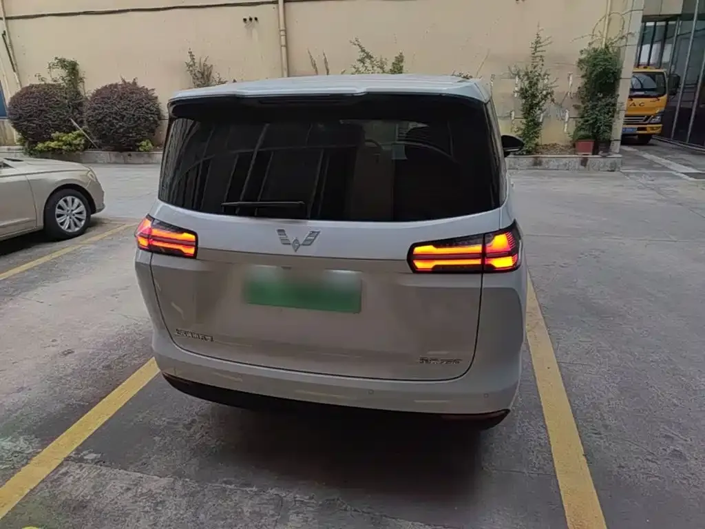 Wuling Xingguang 730 New Energy — фото 6