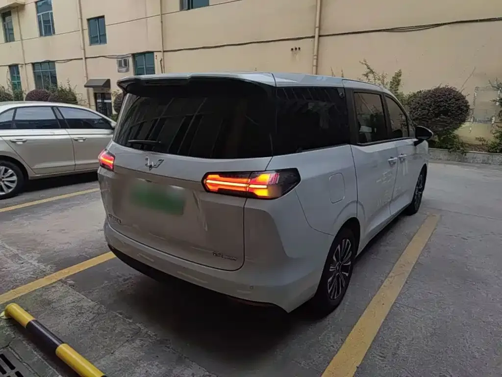 Wuling Xingguang 730 New Energy — фото 10