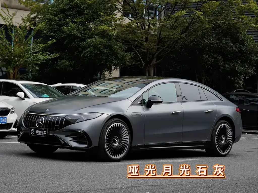 Mercedes-Benz EQS AMG — фото 1