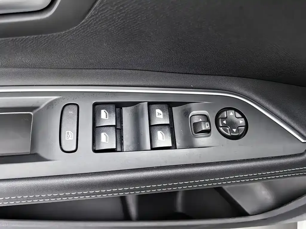 Peugeot 4008 — фото 3