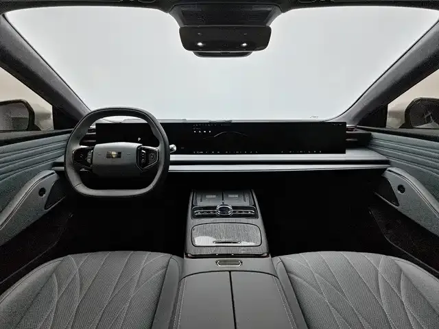 Geely Galaxy E8 — фото 9