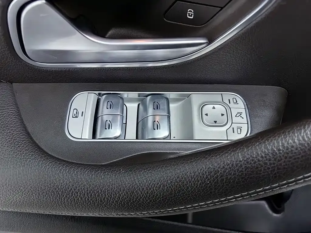 Mercedes-Benz GLE (Import) — фото 10