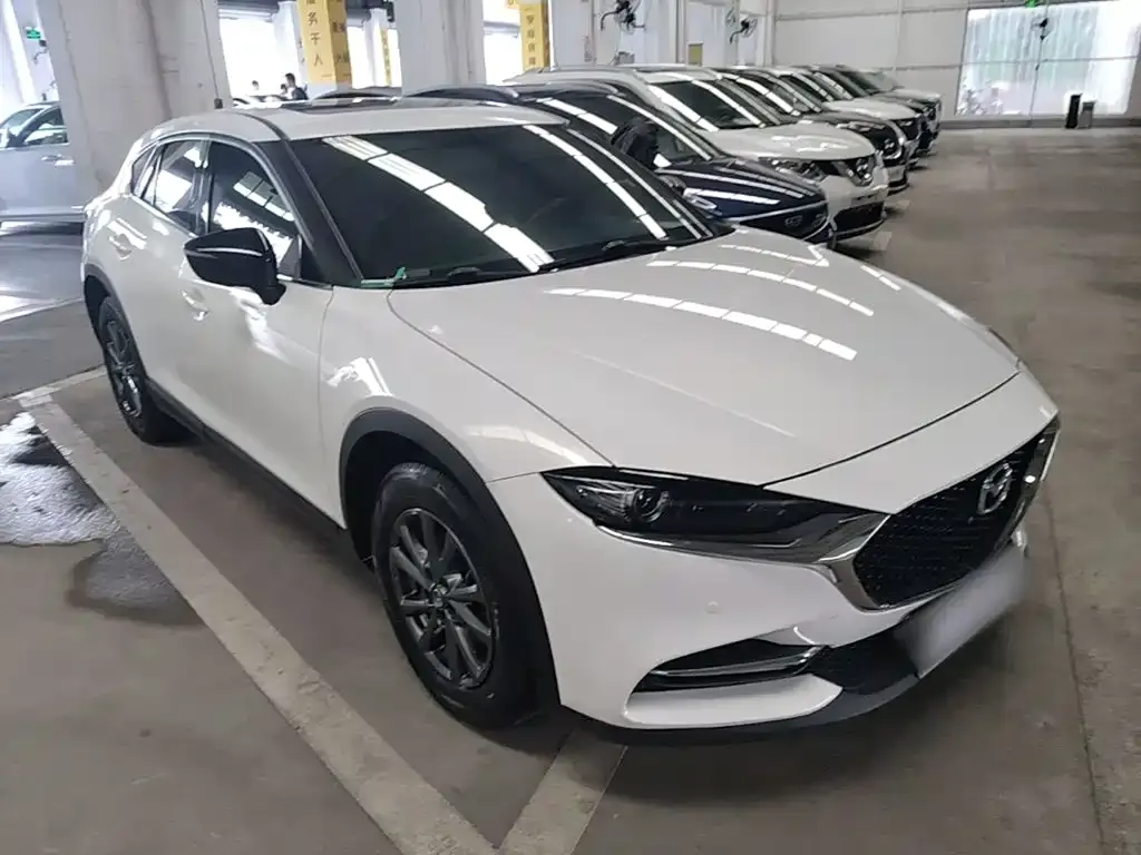 Mazda CX-4 — фото 10