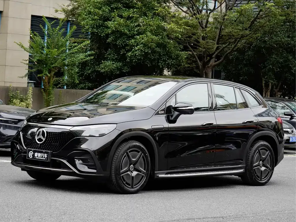 Mercedes-Benz EQE SUV — фото 1