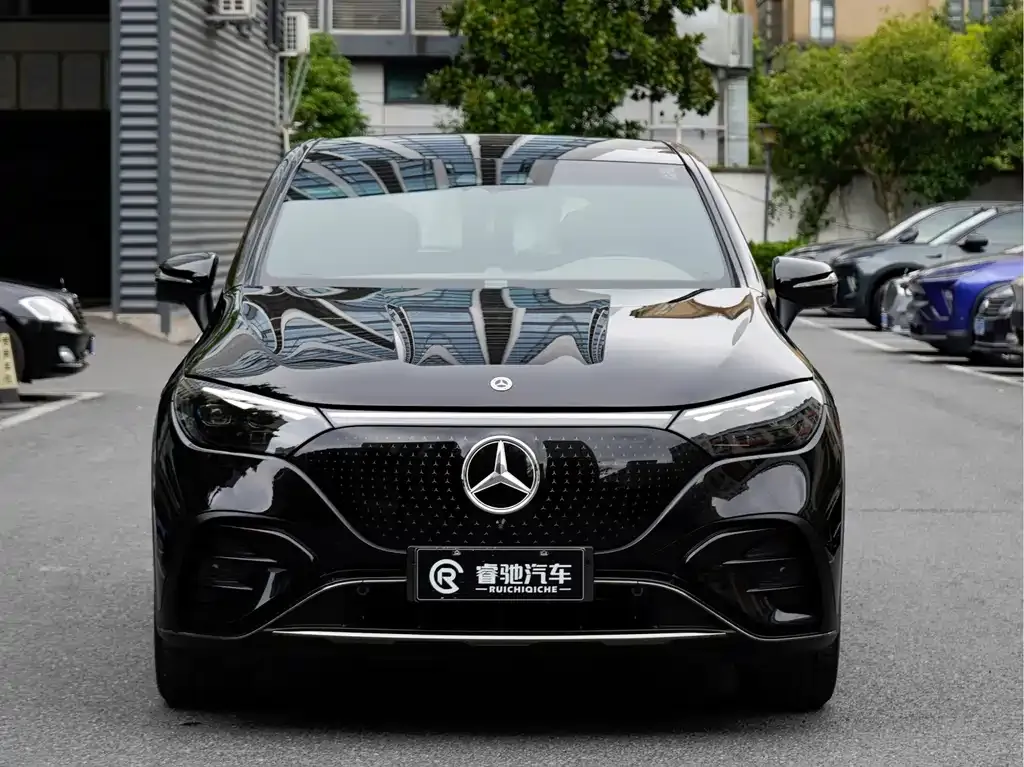 Mercedes-Benz EQE SUV — фото 2