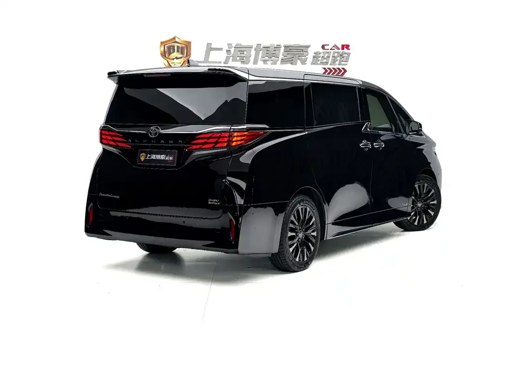 Toyota Alphard — фото 8