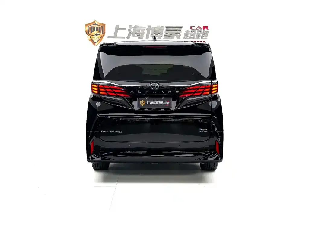 Toyota Alphard — фото 2