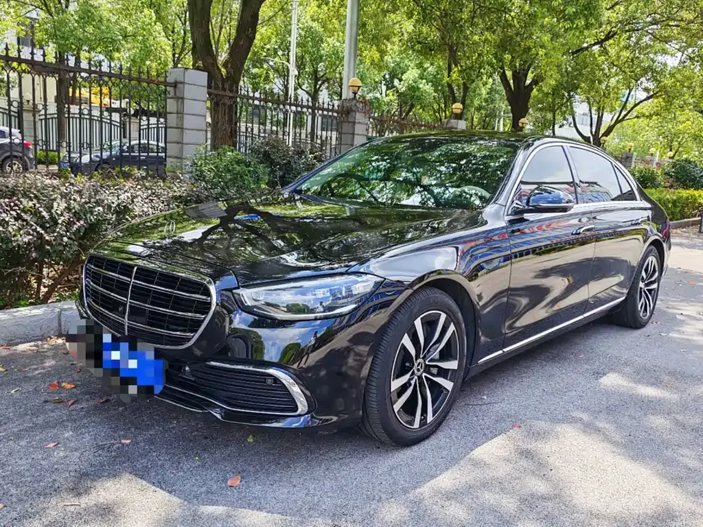 Mercedes-Benz S-Class — фото 1
