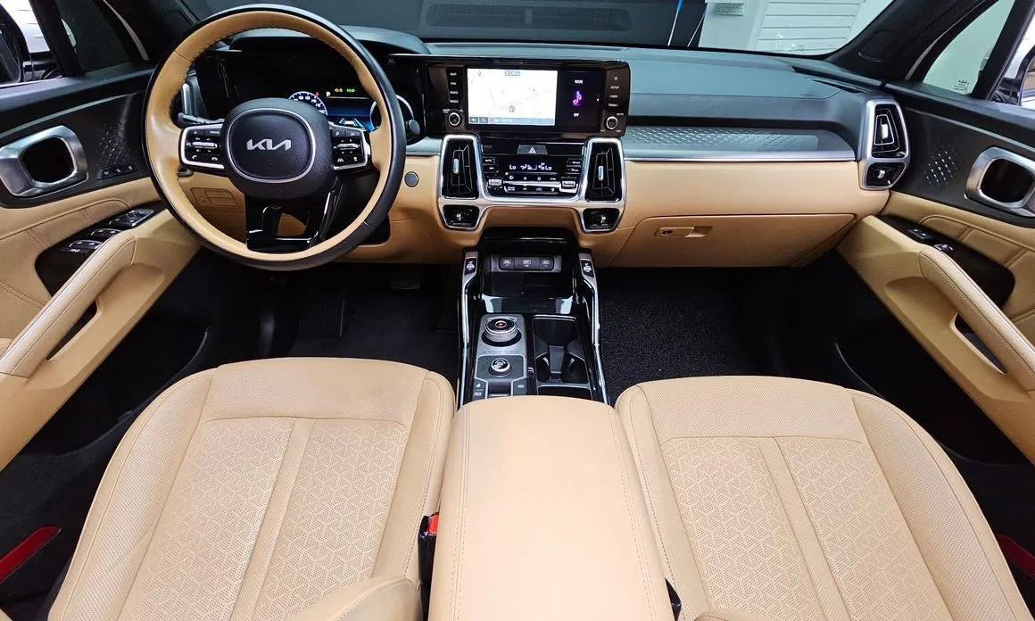 Kia Sorento — фото 8