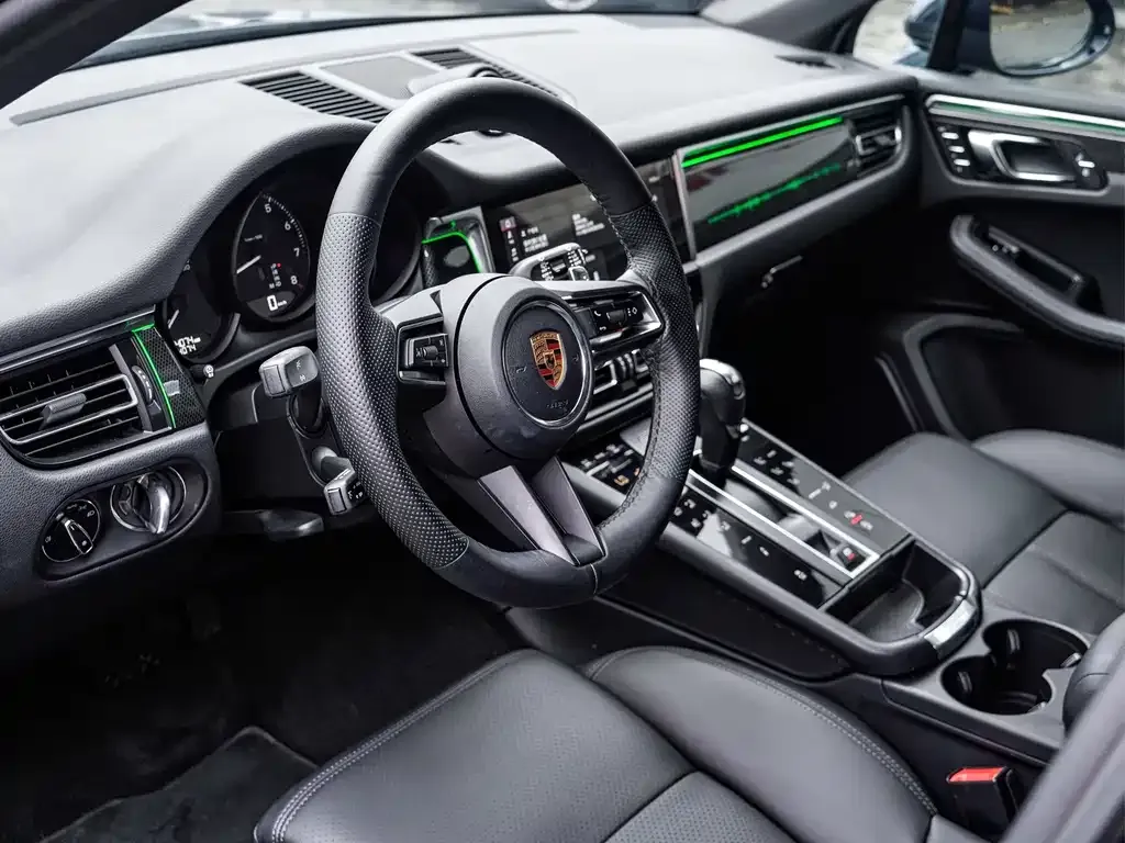 Porsche Macan — фото 4