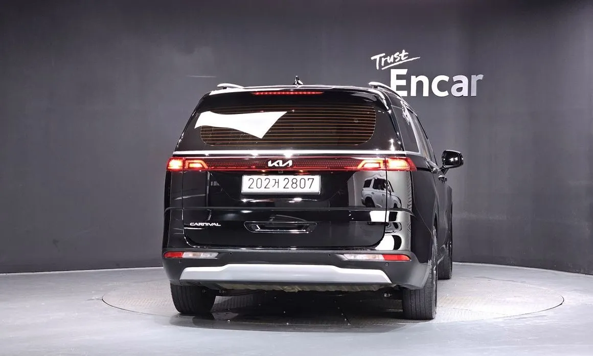 Kia Carnival — фото 2