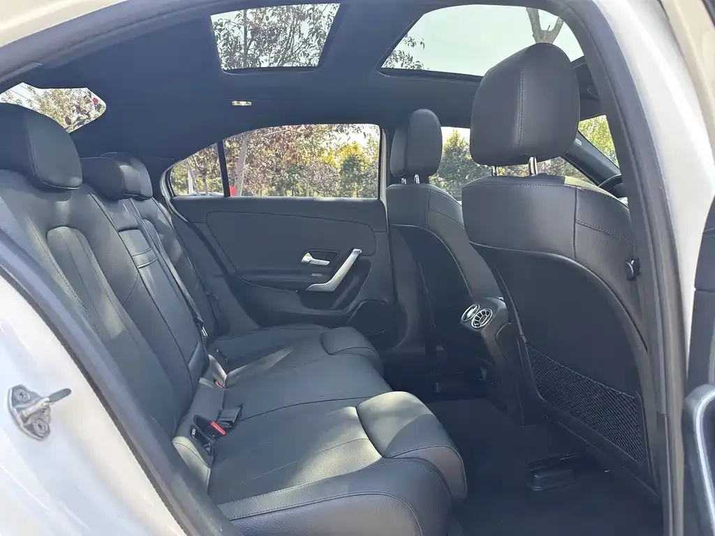 Mercedes-Benz A-Class — фото 4