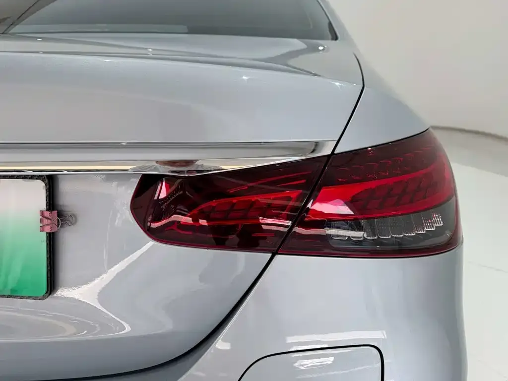 Mercedes-Benz E-Class New Energy — фото 5
