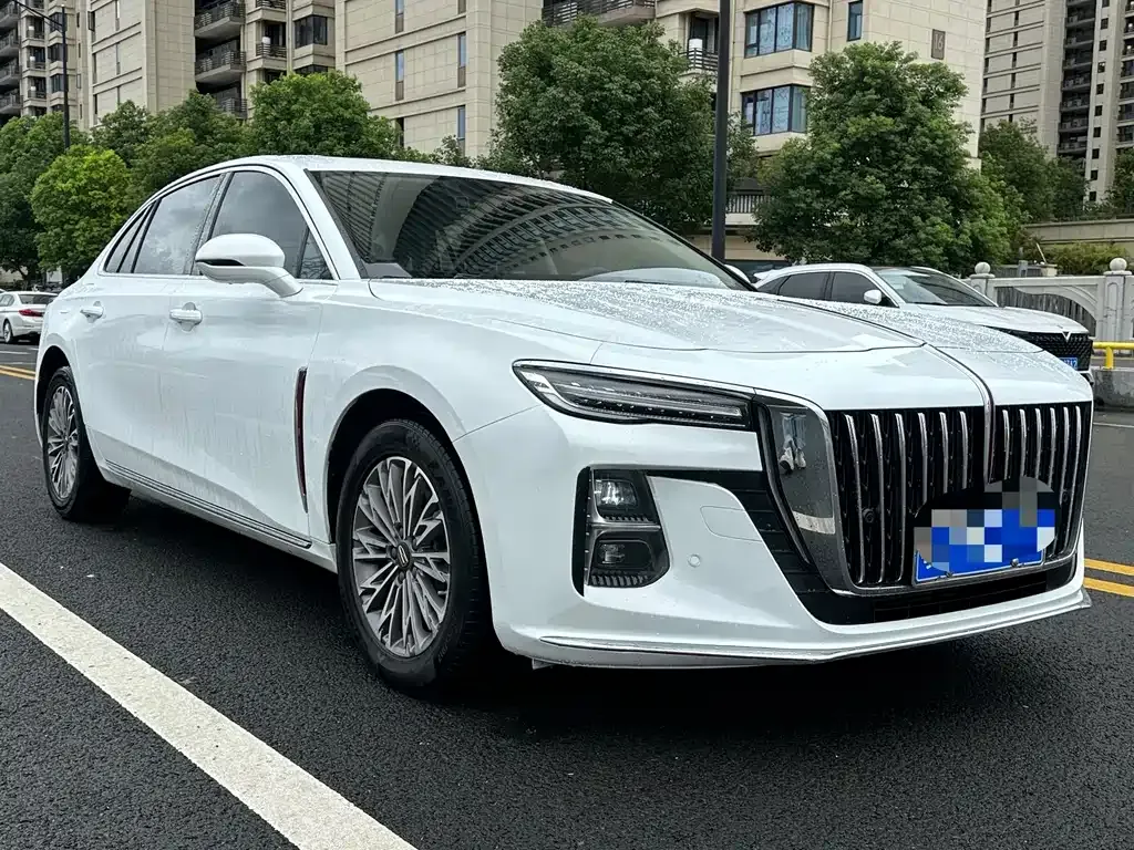 Hongqi H5 — фото 8