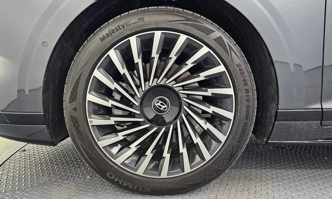 Hyundai Grandeur — фото 10