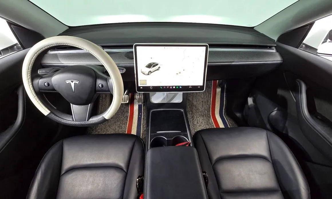 Tesla Model Y — фото 9