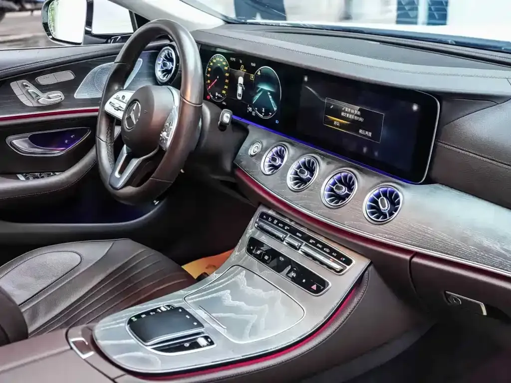Mercedes-Benz CLS — фото 9