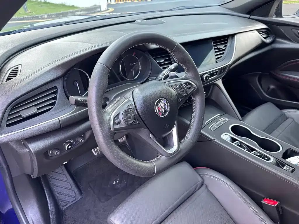 Buick Regal — фото 6