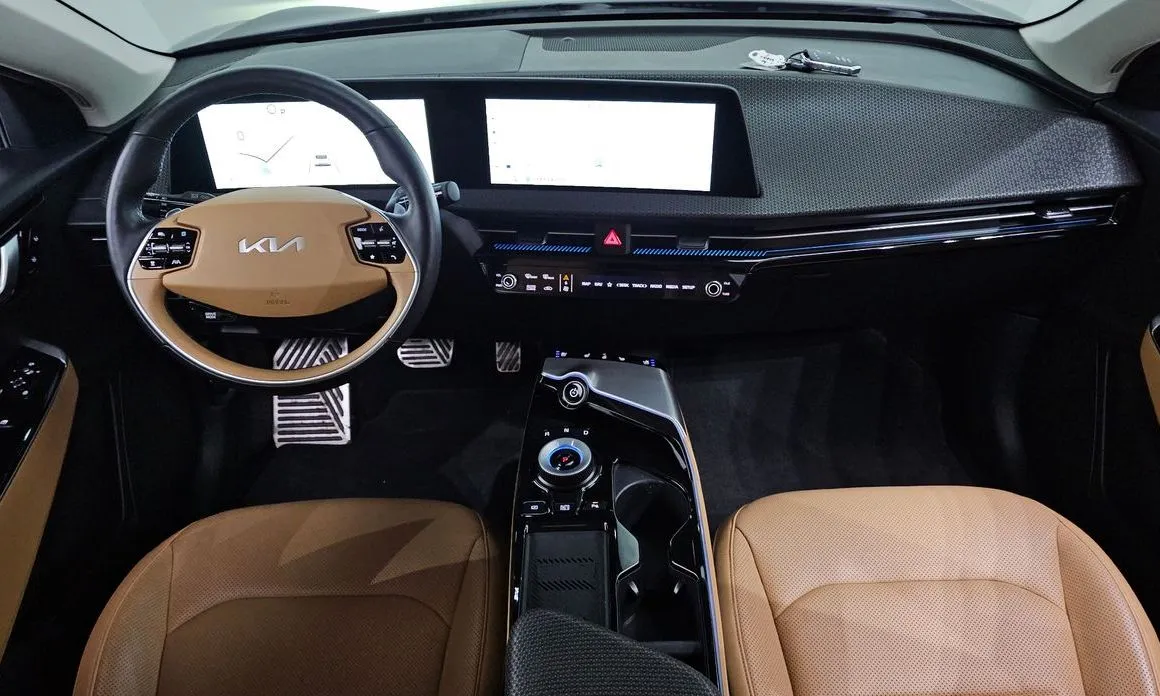 Kia EV6 — фото 10