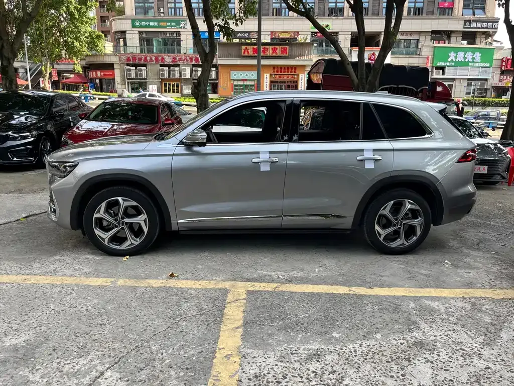 Geely Xingyue L — фото 3