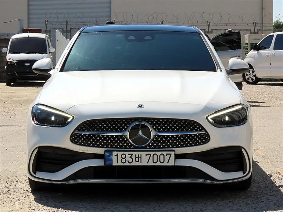 Mercedes-Benz C-Class — фото 1