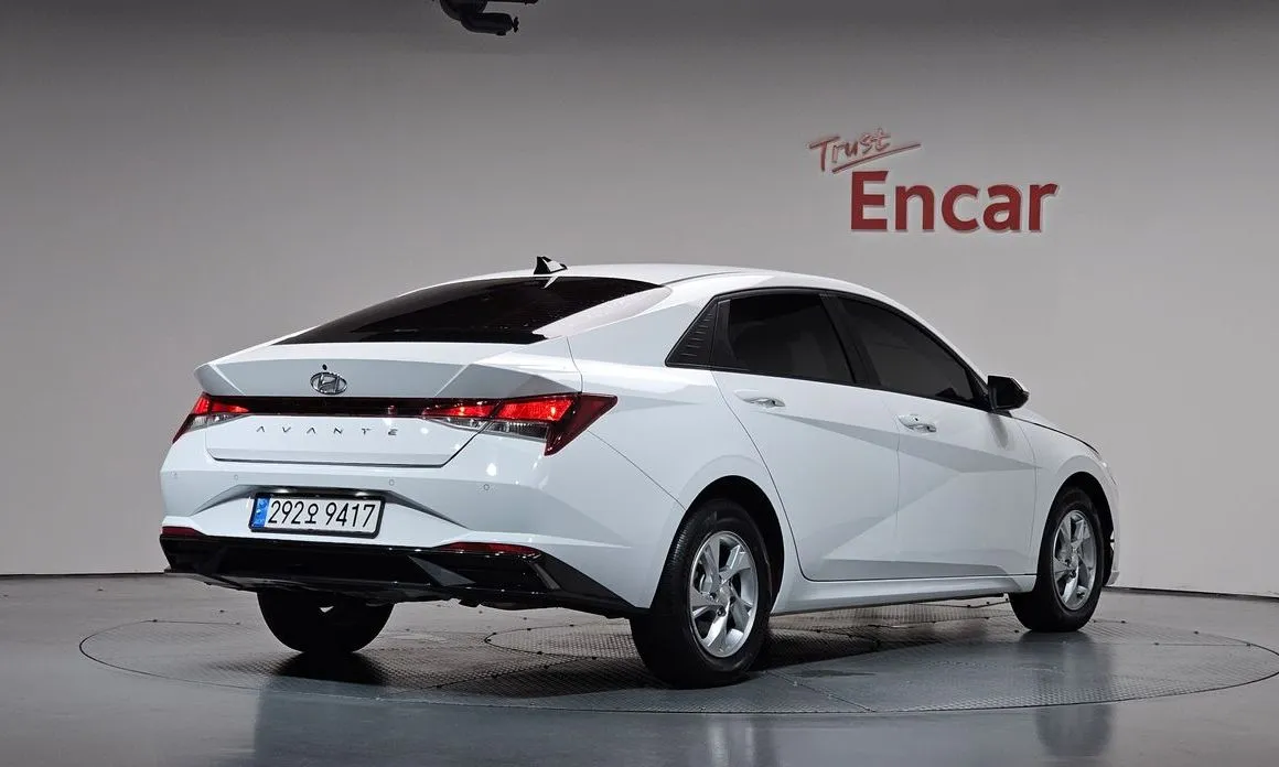 Hyundai AVANTE — фото 4