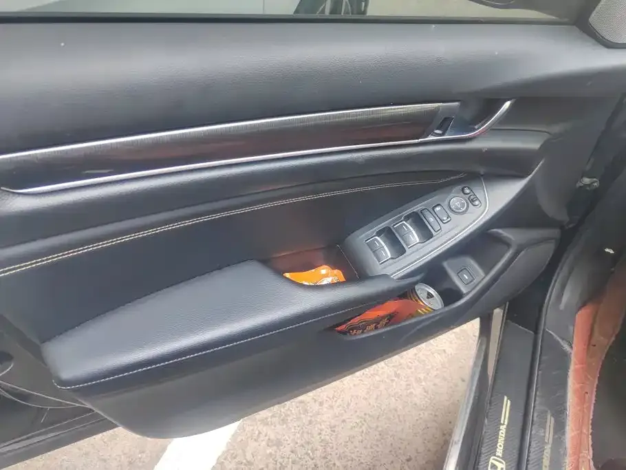 Honda Accord — фото 4