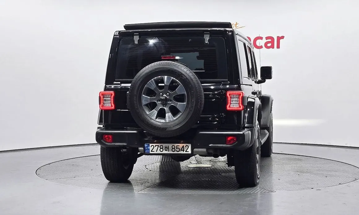 Jeep Wrangler — фото 2