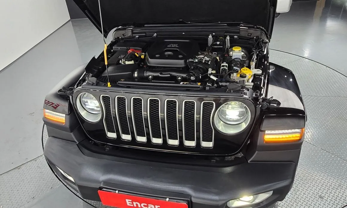 Jeep Wrangler — фото 9