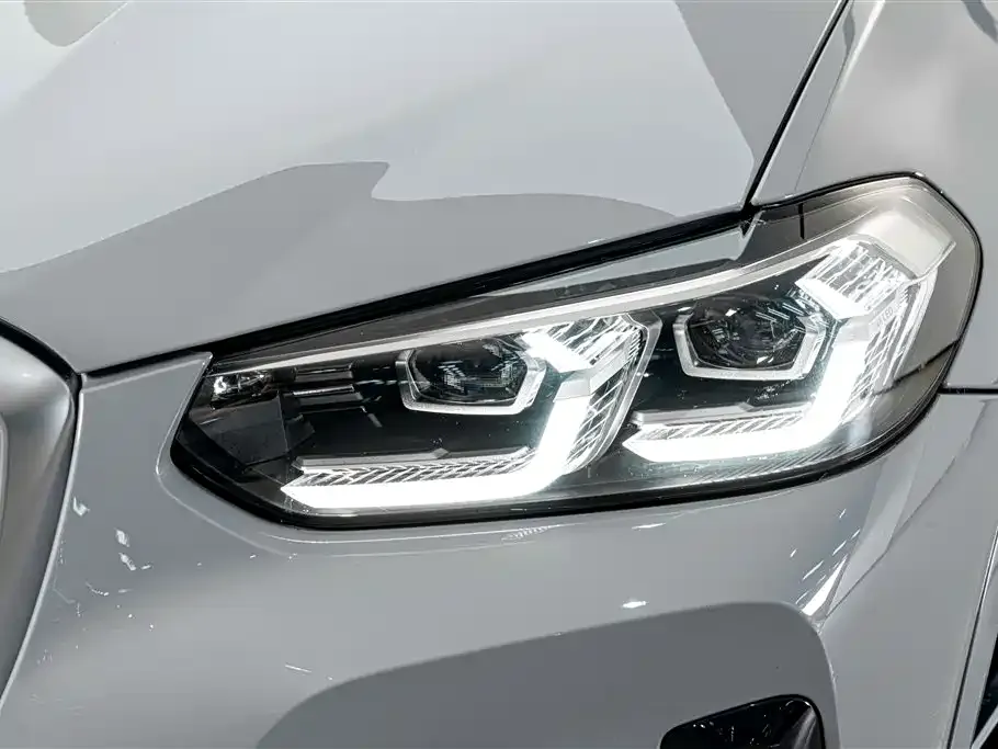 BMW X4 — фото 4