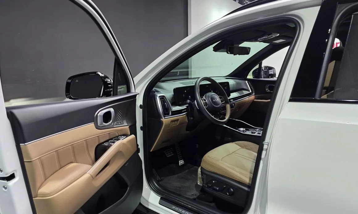 Kia Sorento — фото 7