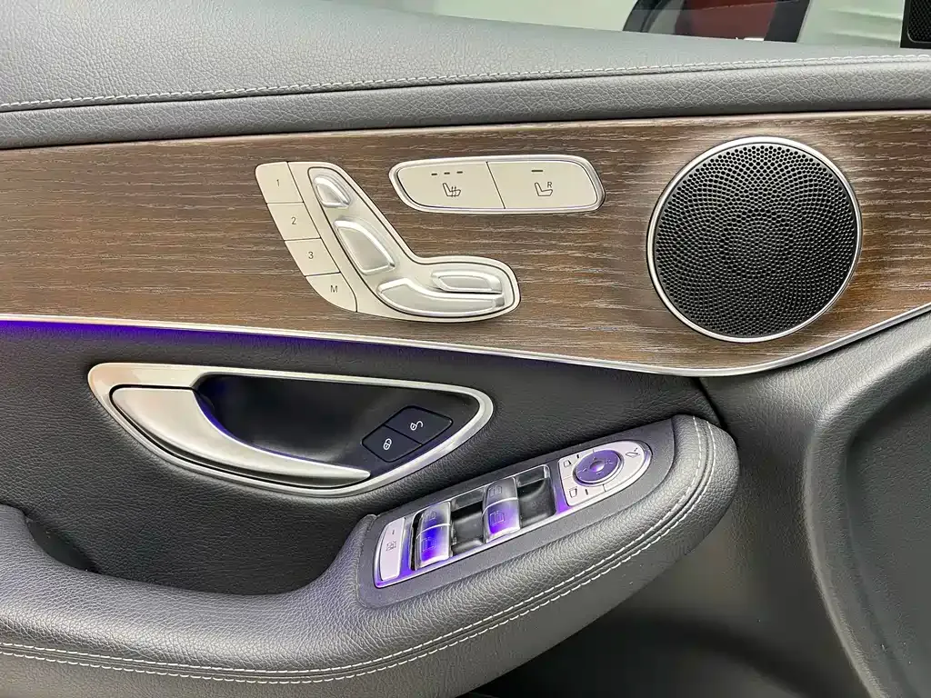 Mercedes-Benz GLC — фото 10
