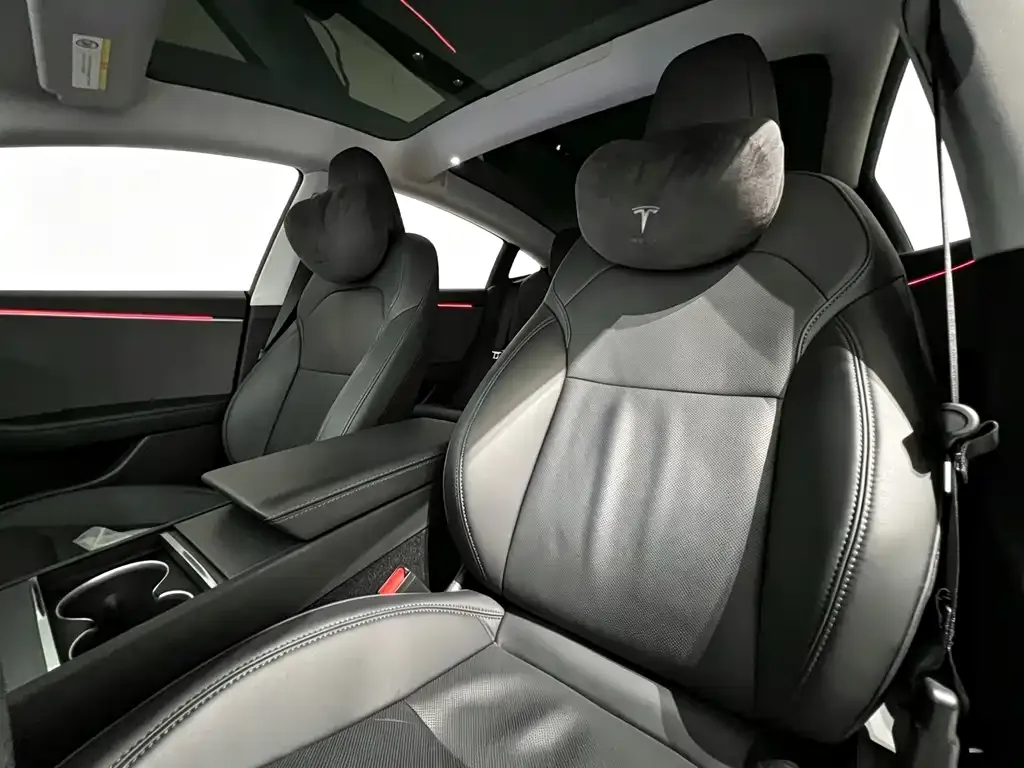 Tesla Model 3 — фото 10