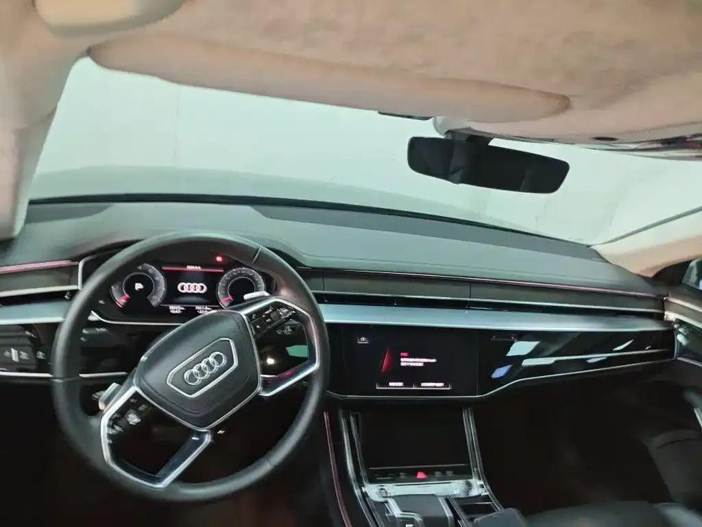 Audi A8 — фото 2