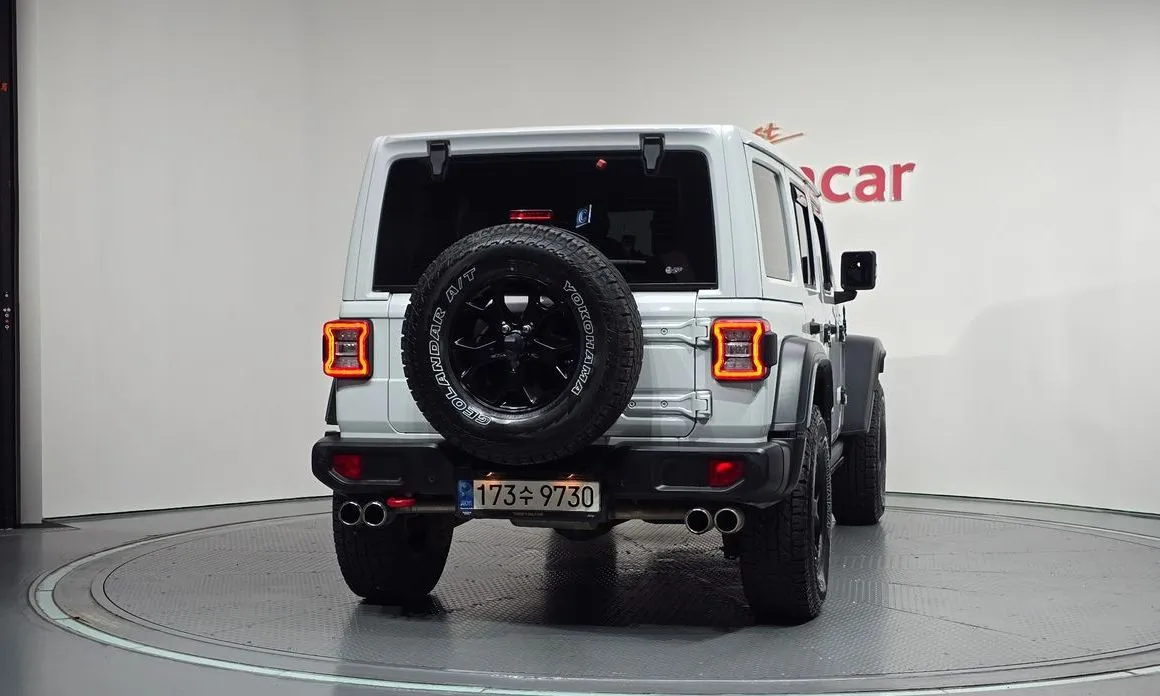 Jeep Wrangler — фото 2
