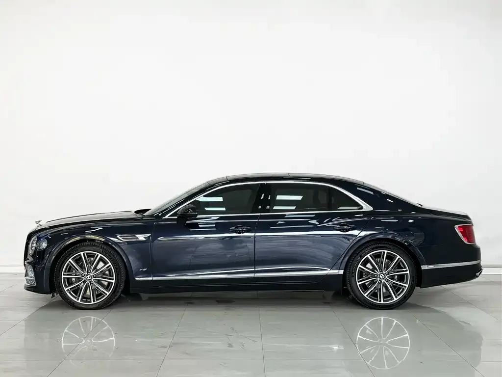 Bentley Flying Spur — фото 7