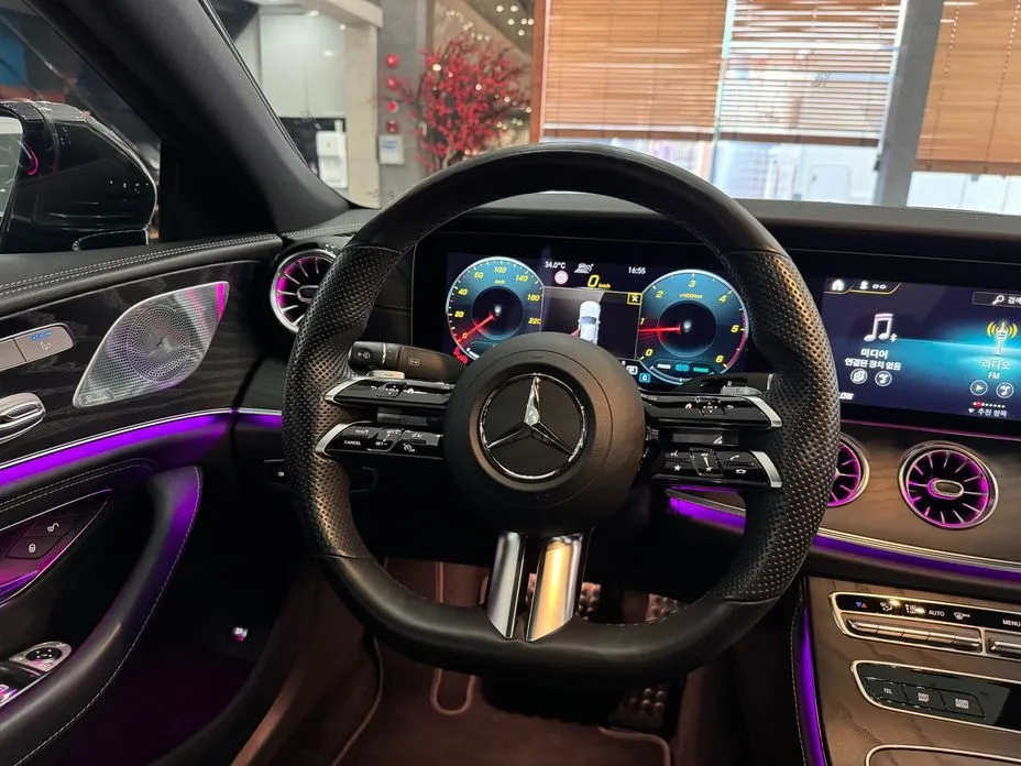 Mercedes-Benz CLS-Class — фото 10