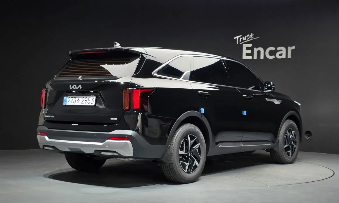 Kia Sorento — фото 5