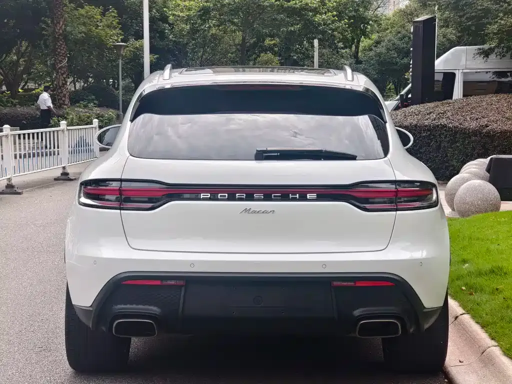 Porsche Macan — фото 8
