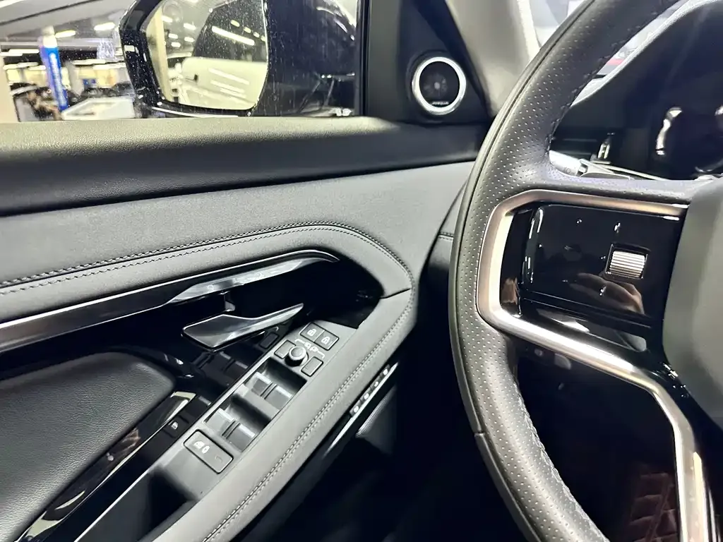 Land Rover Evoque — фото 4