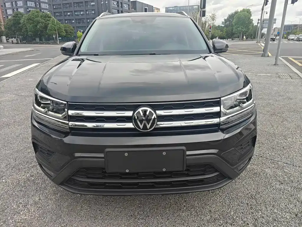 Volkswagen Tharu — фото 3