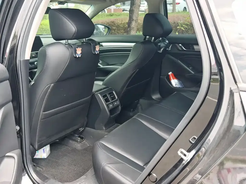 Honda Accord — фото 2
