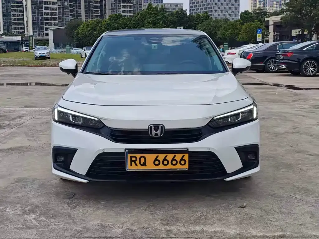 Honda Civic — фото 1