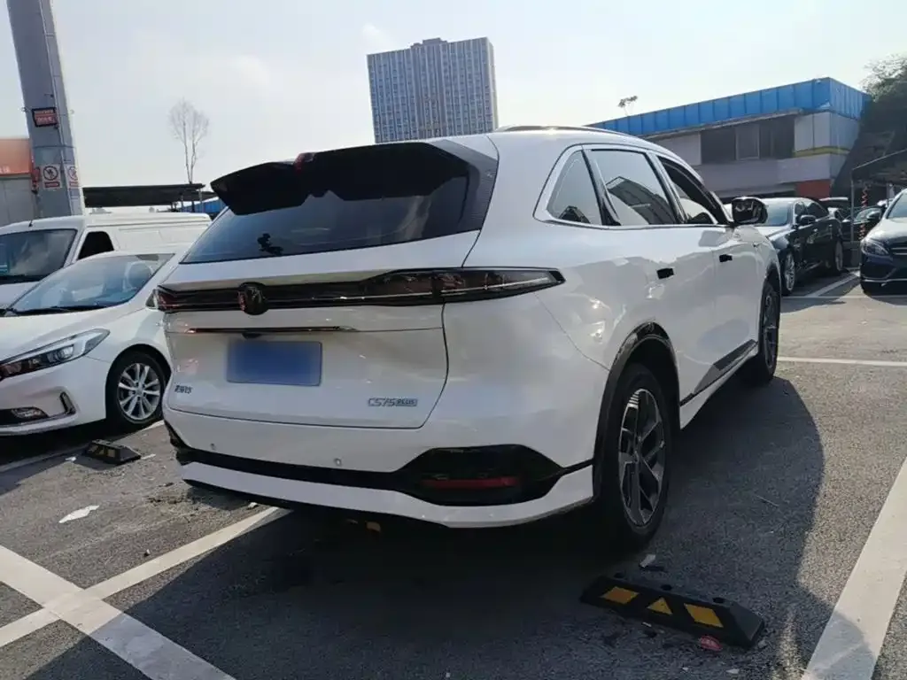 Changan CS75 PLUS — фото 6