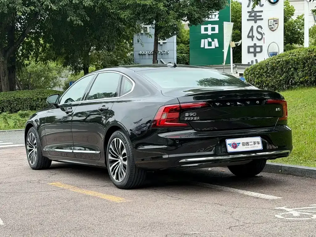 Volvo S90 — фото 7