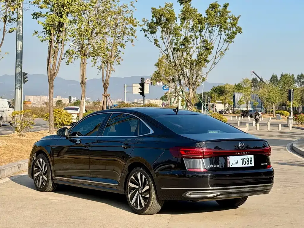 Volkswagen Passat — фото 9