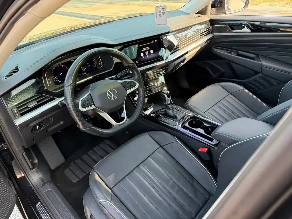 Volkswagen Passat — фото 7